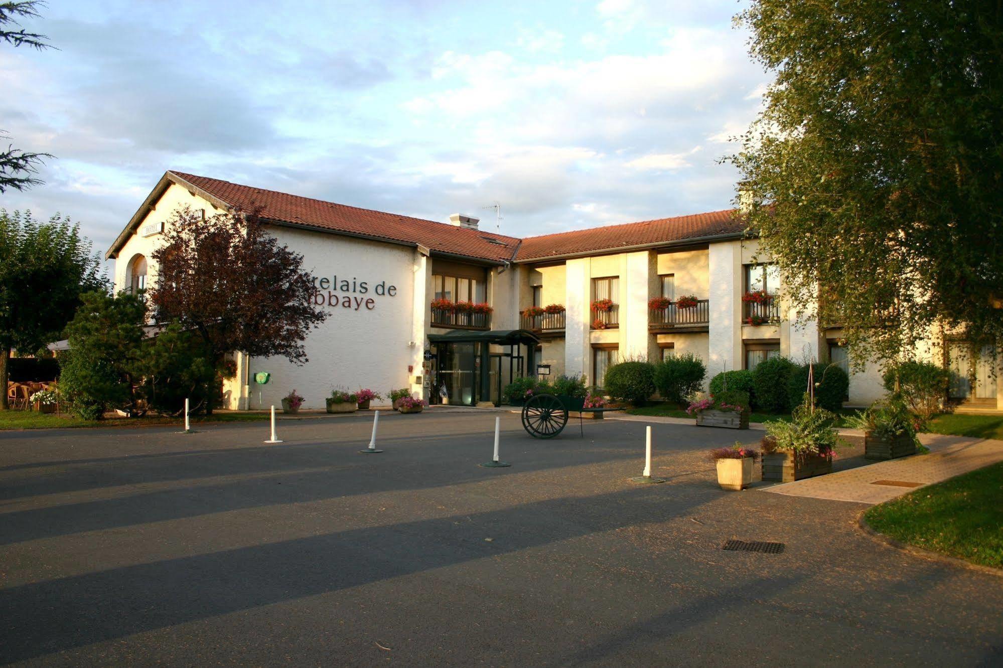 Relais De L'Abbaye Hotel Charlieu Exterior foto